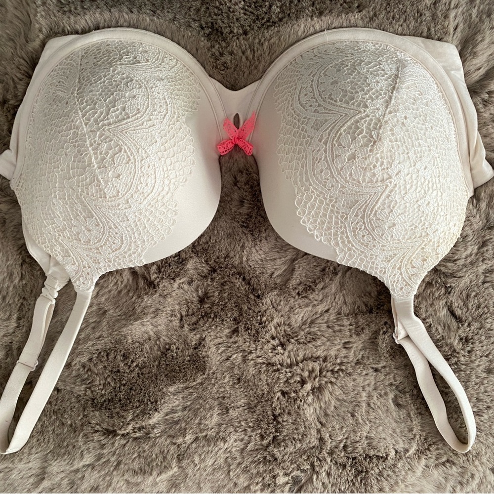 Victoria's Secret White and Pink Lace Push-Up Bra